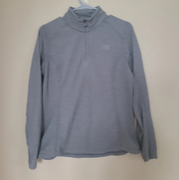 The Nort Face Women's pullover size M Gray fleece - Picture 1 of 9